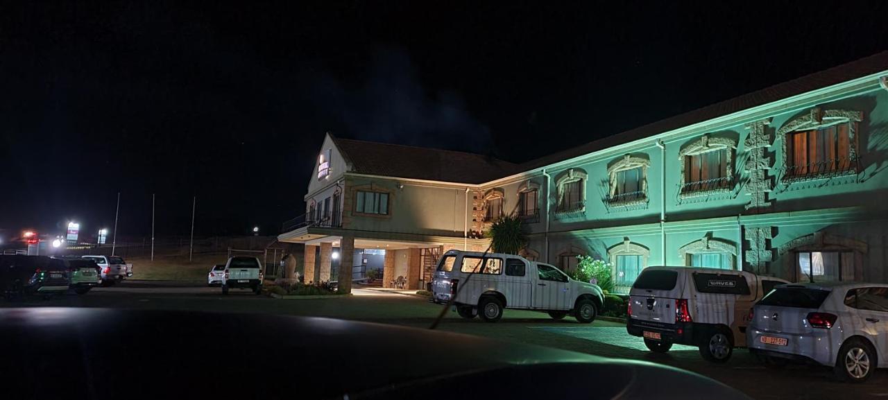 Protea Hotel By Marriott Harrismith Montrose Екстериор снимка