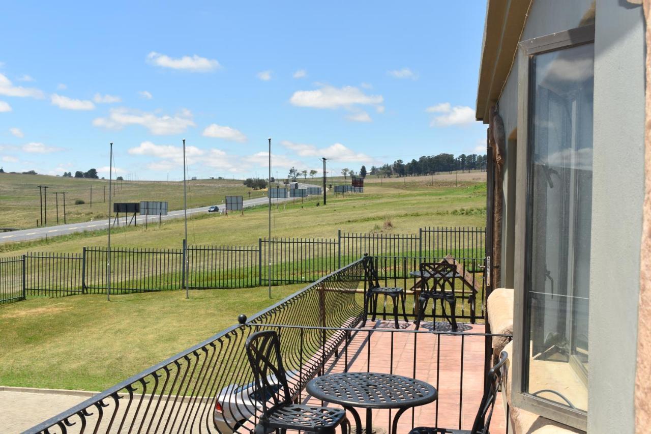 Protea Hotel By Marriott Harrismith Montrose Екстериор снимка