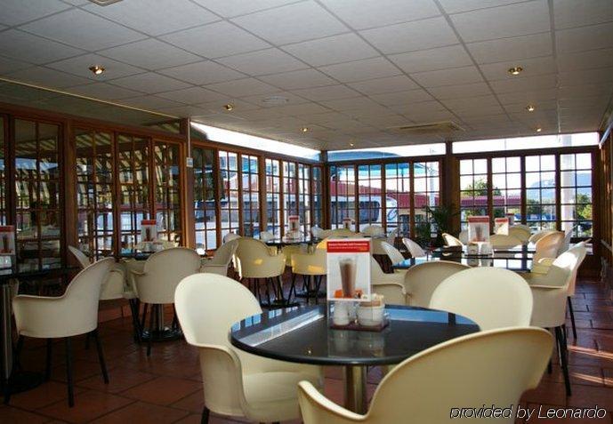 Protea Hotel By Marriott Harrismith Montrose Екстериор снимка