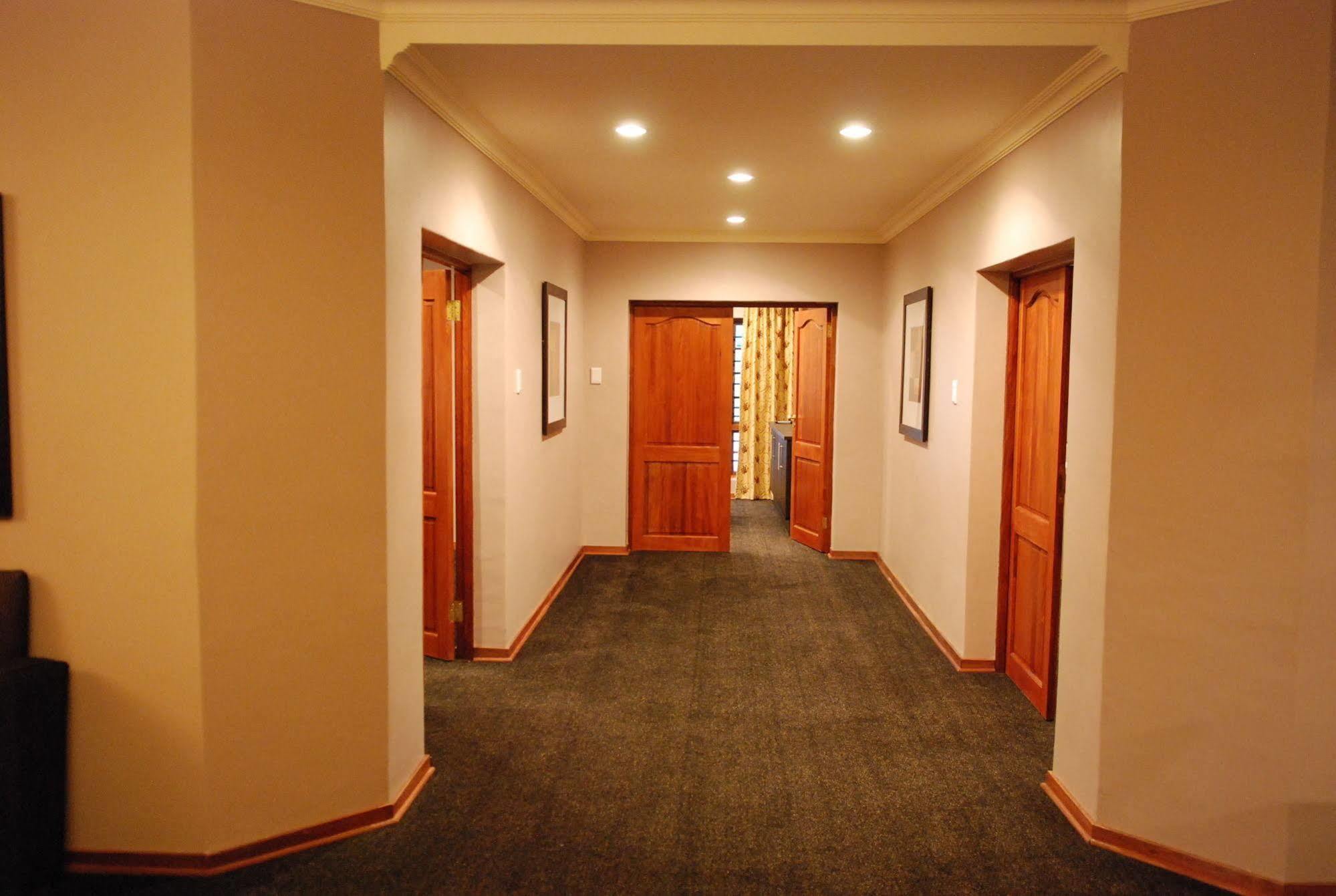 Protea Hotel By Marriott Harrismith Montrose Екстериор снимка