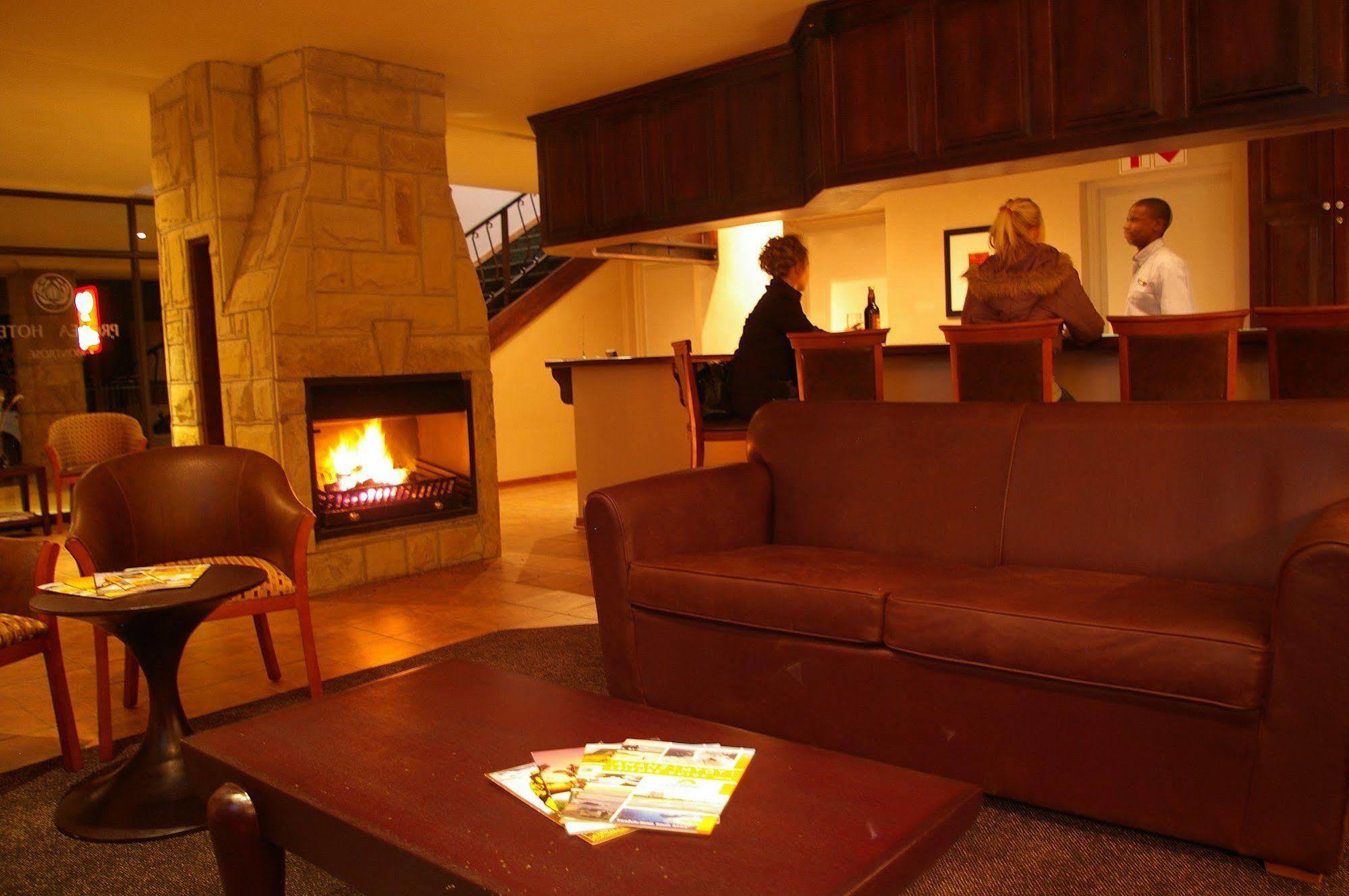 Protea Hotel By Marriott Harrismith Montrose Екстериор снимка